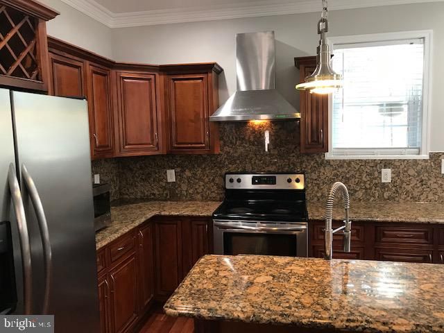 853 W LOMBARD ST, Baltimore, MD 21201
