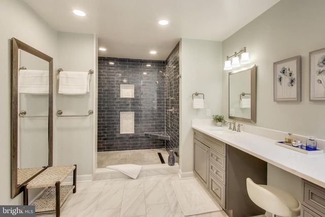 3717 JENNY LYNNE LN, Fairfax, VA 22030