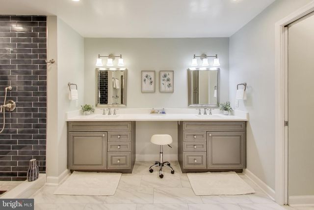 3717 JENNY LYNNE LN, Fairfax, VA 22030