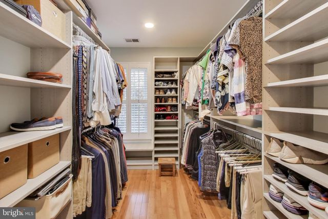 3717 JENNY LYNNE LN, Fairfax, VA 22030