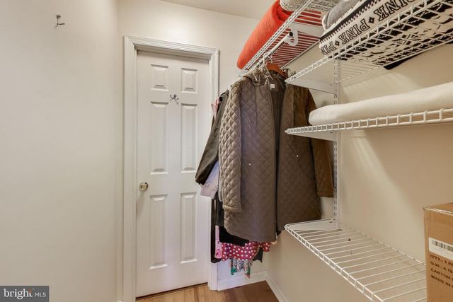 3717 JENNY LYNNE LN, Fairfax, VA 22030