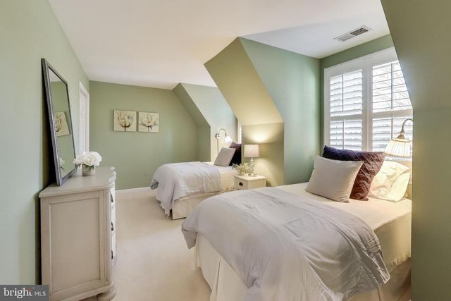 3717 JENNY LYNNE LN, Fairfax, VA 22030