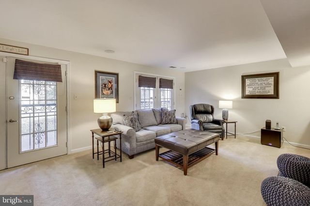 3717 JENNY LYNNE LN, Fairfax, VA 22030