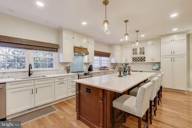 3717 JENNY LYNNE LN, Fairfax, VA 22030