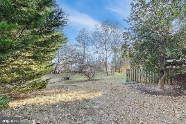 3717 JENNY LYNNE LN, Fairfax, VA 22030