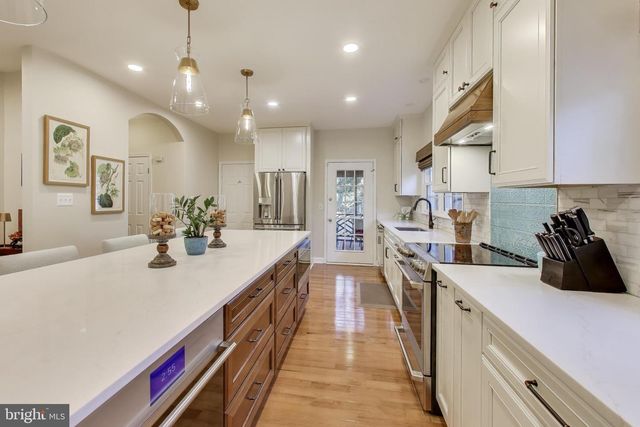 3717 JENNY LYNNE LN, Fairfax, VA 22030