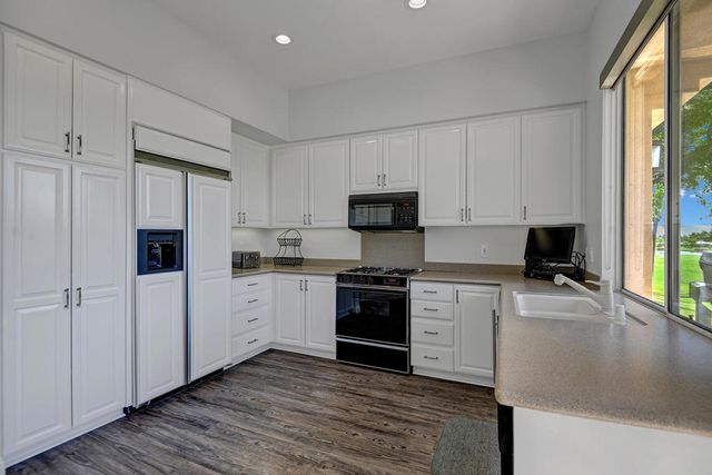 679 Box Canyon Trail, Palm Desert, CA 92211