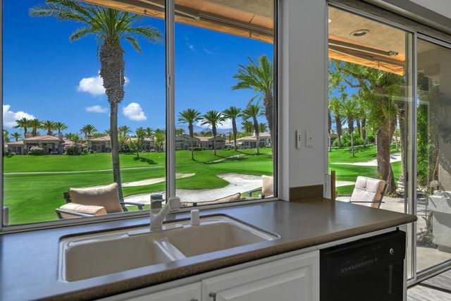 679 Box Canyon Trail, Palm Desert, CA 92211