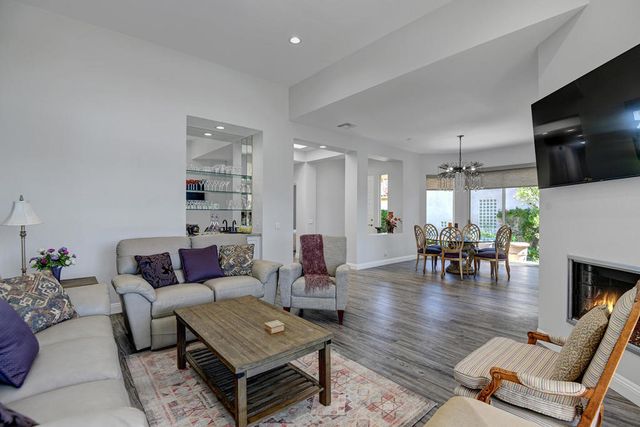 679 Box Canyon Trail, Palm Desert, CA 92211