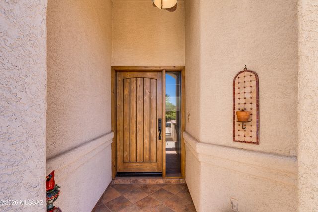 1910 E Purple Martin Lane, Green Valley, AZ 85614