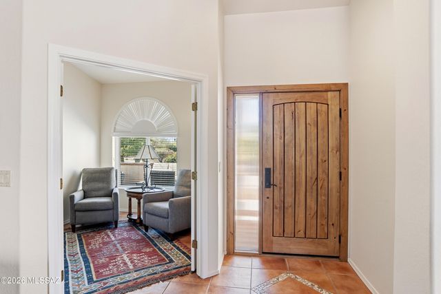 1910 E Purple Martin Lane, Green Valley, AZ 85614