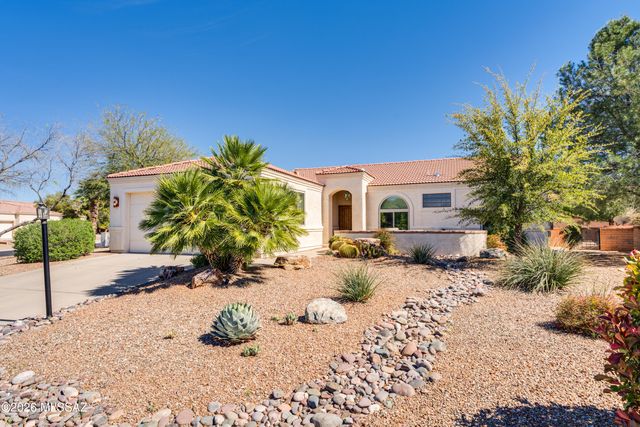 1910 E Purple Martin Lane, Green Valley, AZ 85614