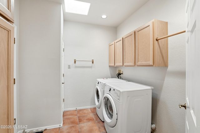 1910 E Purple Martin Lane, Green Valley, AZ 85614