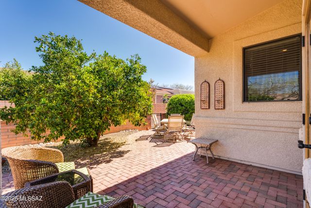 1910 E Purple Martin Lane, Green Valley, AZ 85614