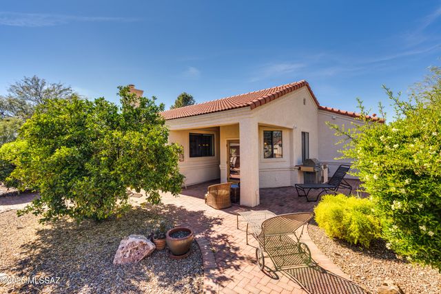1910 E Purple Martin Lane, Green Valley, AZ 85614