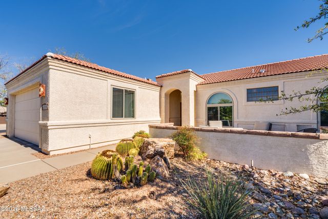 1910 E Purple Martin Lane, Green Valley, AZ 85614