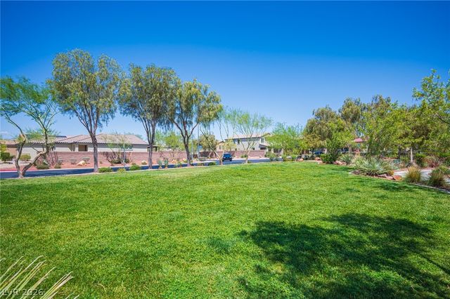 5856 Brown Tree Lane, North Las Vegas, NV 89081