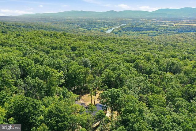 1307 CARDINAL DR, Luray, VA 22835