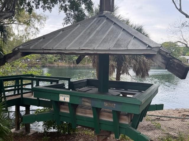 2927 SW 18th Ter 2927, Fort Lauderdale, FL 33315