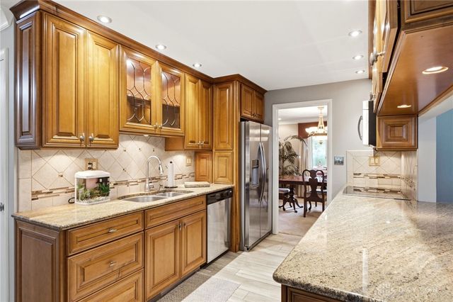 7882 Millerton Drive, Centerville, OH 45459