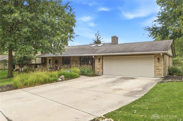 7882 Millerton Drive, Centerville, OH 45459
