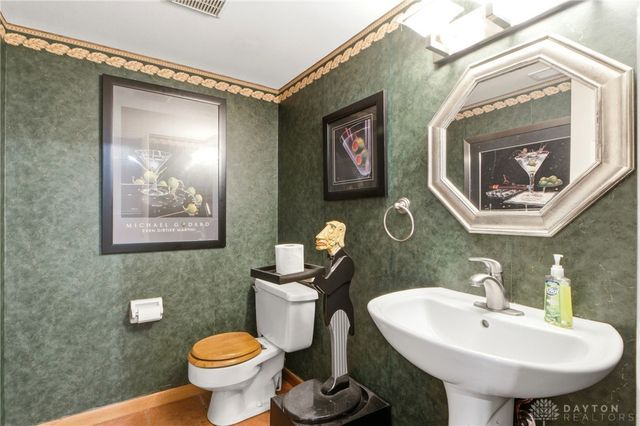 7882 Millerton Drive, Centerville, OH 45459