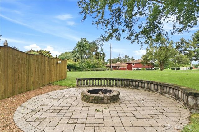 7882 Millerton Drive, Centerville, OH 45459