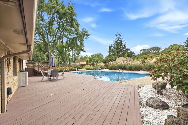 7882 Millerton Drive, Centerville, OH 45459