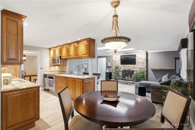 7882 Millerton Drive, Centerville, OH 45459