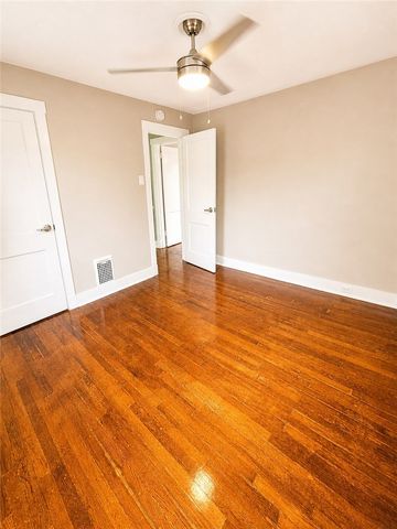 756 Shady Dr E, Mt Lebanon, PA 15228