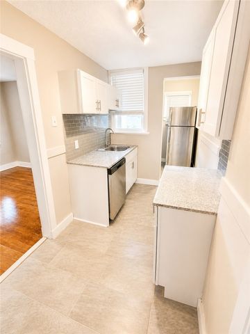 756 Shady Dr E, Mt Lebanon, PA 15228