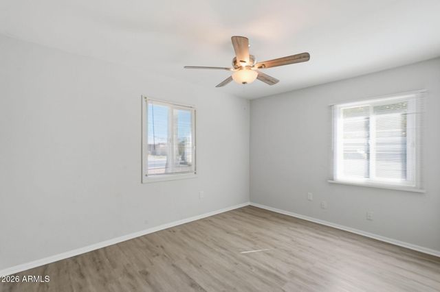 2525 W LUKE Avenue, Phoenix, AZ 85017
