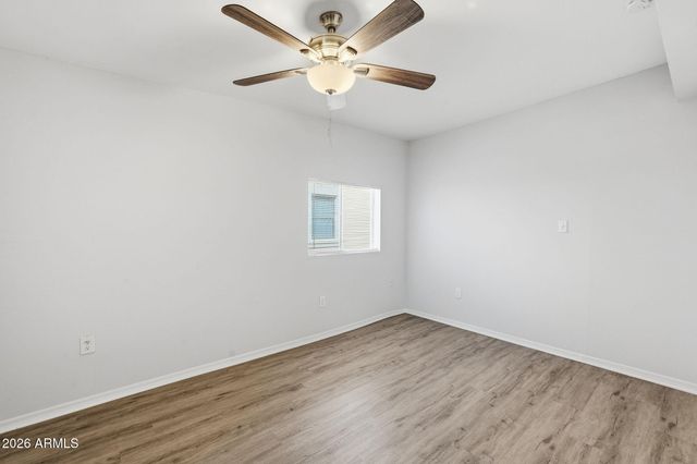 2525 W LUKE Avenue, Phoenix, AZ 85017