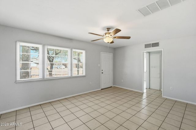 2525 W LUKE Avenue, Phoenix, AZ 85017