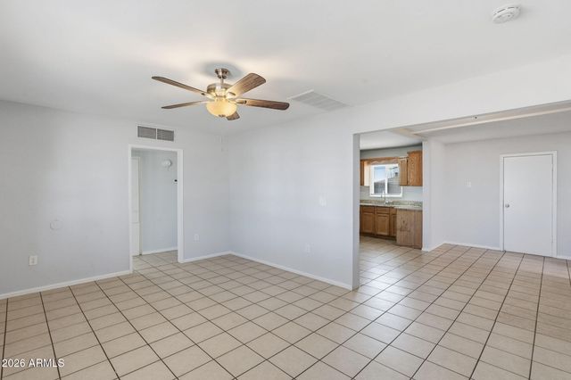 2525 W LUKE Avenue, Phoenix, AZ 85017