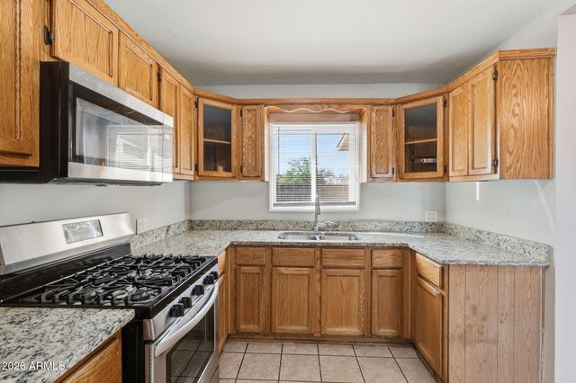 2525 W LUKE Avenue, Phoenix, AZ 85017