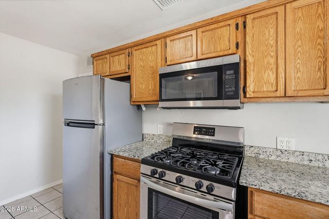 2525 W LUKE Avenue, Phoenix, AZ 85017