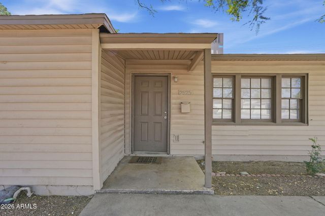 2525 W LUKE Avenue, Phoenix, AZ 85017