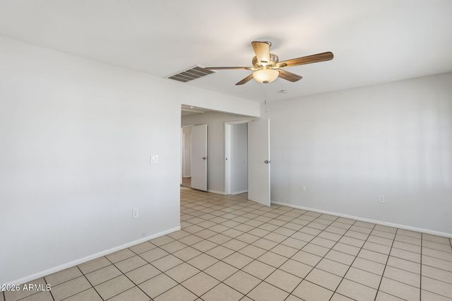 2525 W LUKE Avenue, Phoenix, AZ 85017