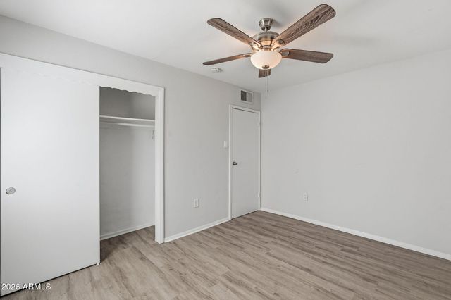 2525 W LUKE Avenue, Phoenix, AZ 85017
