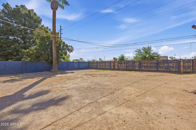 2525 W LUKE Avenue, Phoenix, AZ 85017