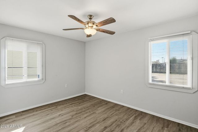 2525 W LUKE Avenue, Phoenix, AZ 85017