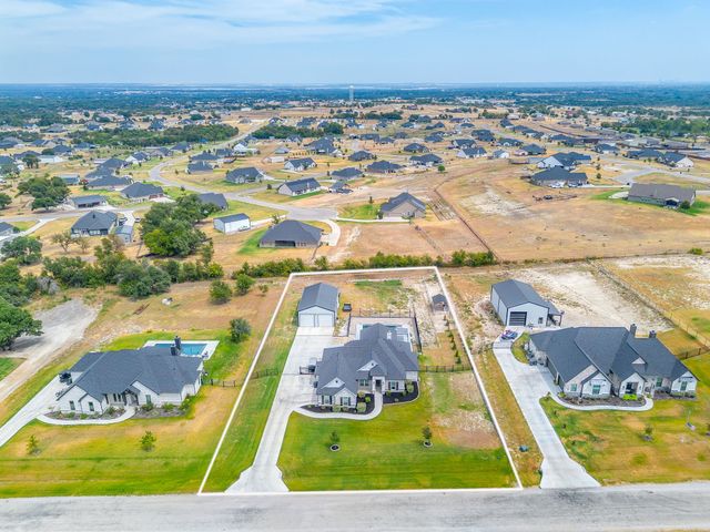 139 Oak Meadow Lane, Weatherford, TX 76085