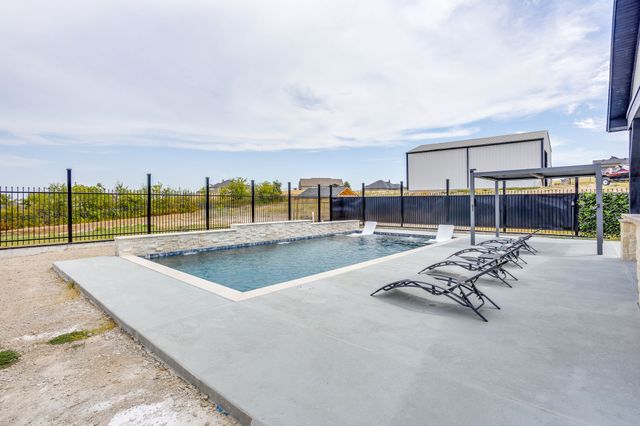 139 Oak Meadow Lane, Weatherford, TX 76085