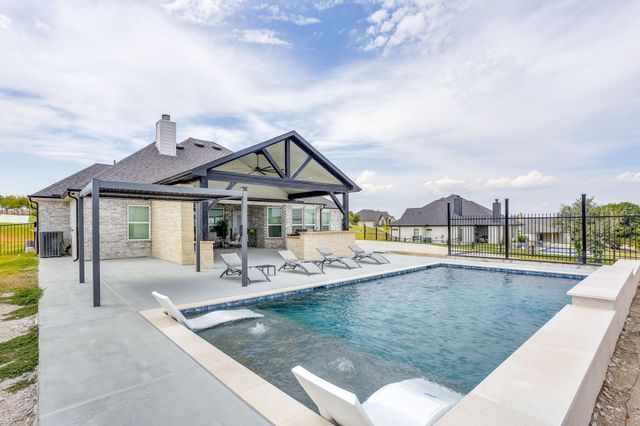 139 Oak Meadow Lane, Weatherford, TX 76085