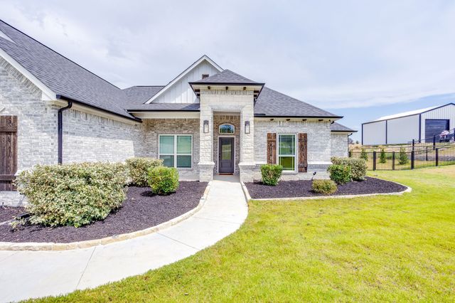 139 Oak Meadow Lane, Weatherford, TX 76085