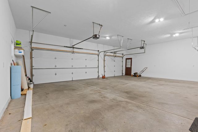 801 Silvercliff Way, Branson West, MO 65737