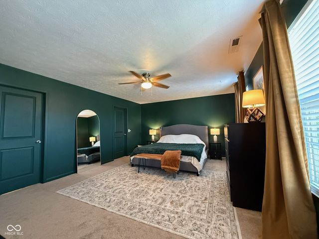 5619 W Crestview Trail, Mccordsville, IN 46055