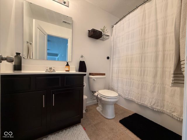 5619 W Crestview Trail, Mccordsville, IN 46055
