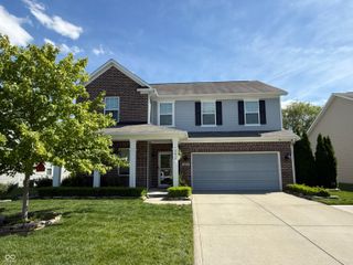 5619 W Crestview Trail, Mccordsville, IN 46055